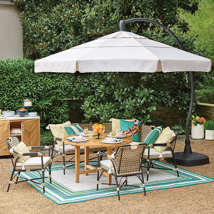 Reeve 5-piece Round Dining Set + Cushions