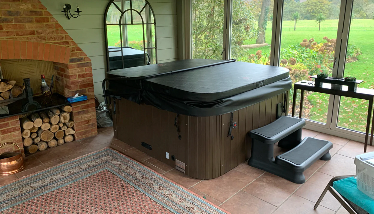 Cambridge 6-Person 34-Jet Hot Tub Hot Plates Canadian spas