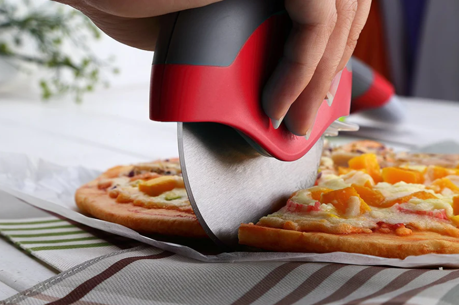 NEW Deluxe Roller Pizza Cutter