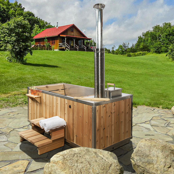 The Cascade Tub 3'x7' - Knotty Red Cedar