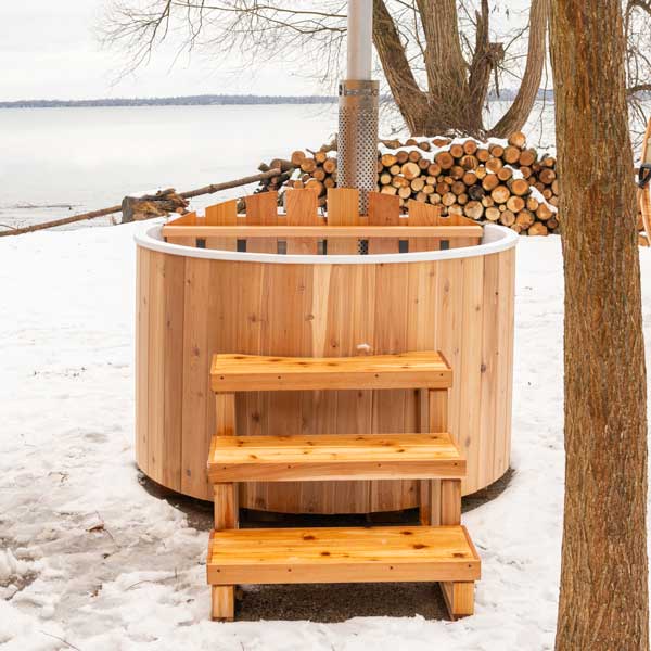 The Evolution Cedar Tub 5' -Knotty Red Cedar plus wood-burning heater