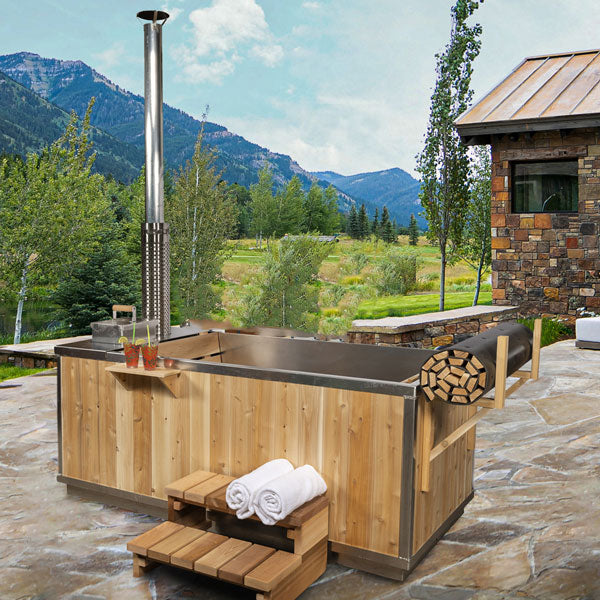 The Cascade Tub 3'x7' - Knotty Red Cedar