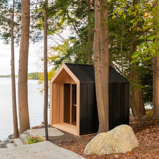 Outdoor Hudson Sauna - 6 Person - Clear Red Cedar