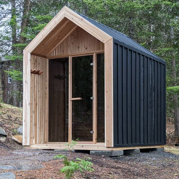 Outdoor Hudson Sauna - 6 Person - Knotty Red Cedar