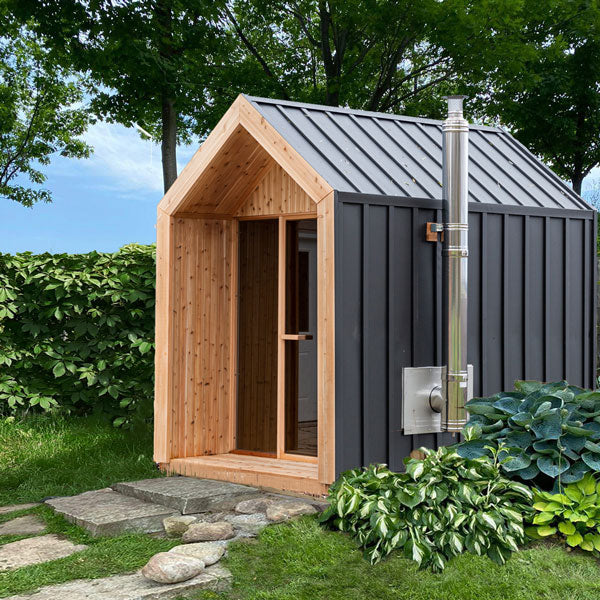 Outdoor Hudson Sauna - 6 Person - Knotty Red Cedar