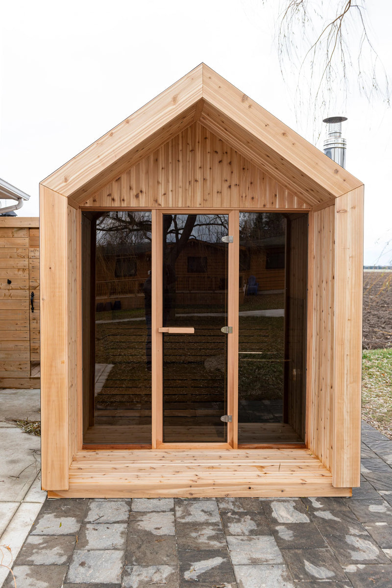 Outdoor Hudson Sauna - 6 Person - Knotty Red Cedar