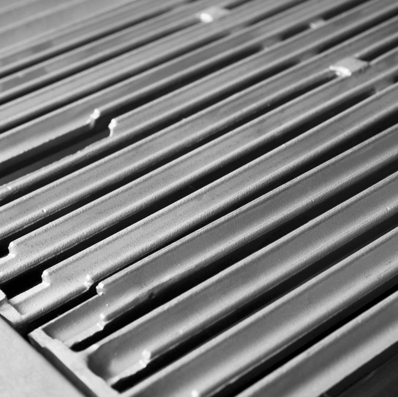 Broil King Imperial S 670 6 Burner Built-In Natural Gas Grill w/ Rear Burner & Rotisserie Kit - 957077