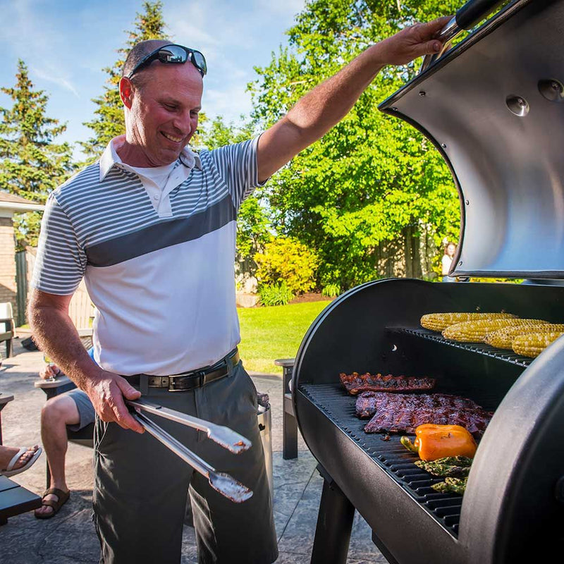 Broil King 496051 Regal Pellet 500 Smoker and Grill