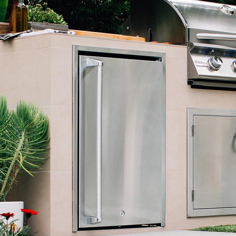 Summerset SSRFR-21D 21-Inch Deluxe Compact Outdoor Refrigerator, 4.5 Cubic Feet