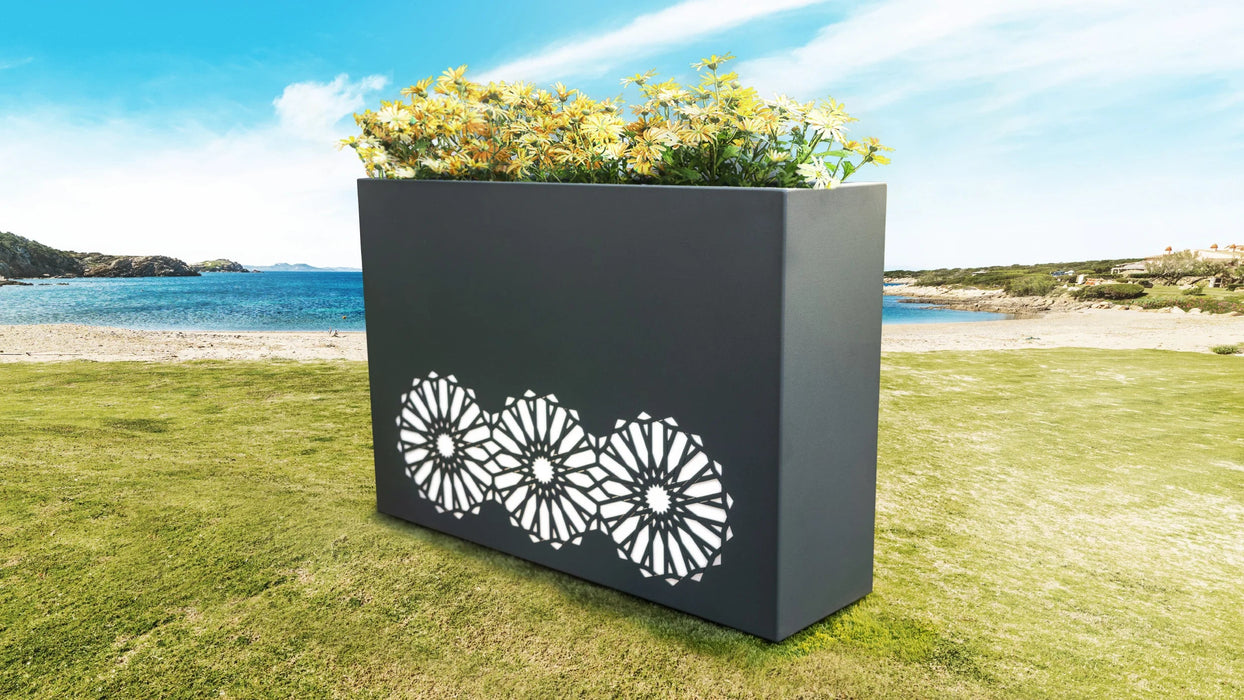 Light Planters Arabia