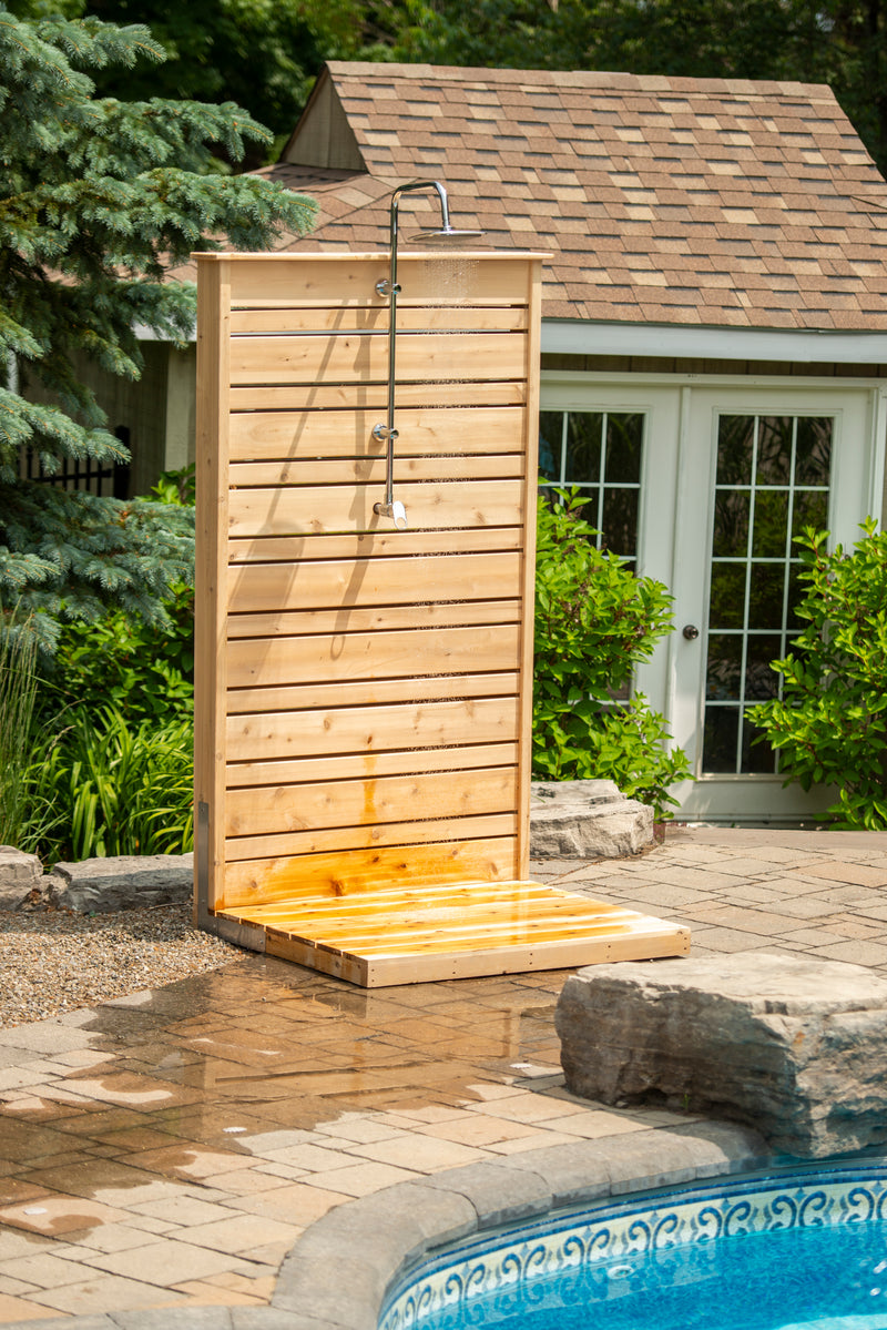 Dundalk Canadian Timber Savannah Standing Outdoor Shower  40" x 40" Platform  Dundalk Leisurecraft   