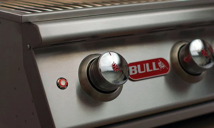 Bull Diablo 46-Inch 6-Burner Grill and Cart