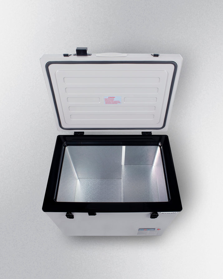 Summit Portable Refrigerator/Freezer with Lock Refrigerators Summit Appliance   