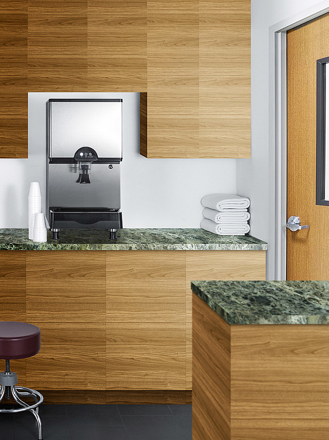 Summit Ice & Water Dispenser Refrigerators Summit Appliance   