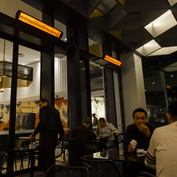 Bromic Heating BH0420031 Black Tungsten Smart-Heat Electric Outdoor Patio Heater - 220/240V, 3000W Patio Heater Covers CG Products   