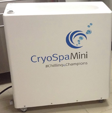 CET CryoSpa Mini Ice Bath: Lower arm therapy on the Move Ice bath CET Cryospas   