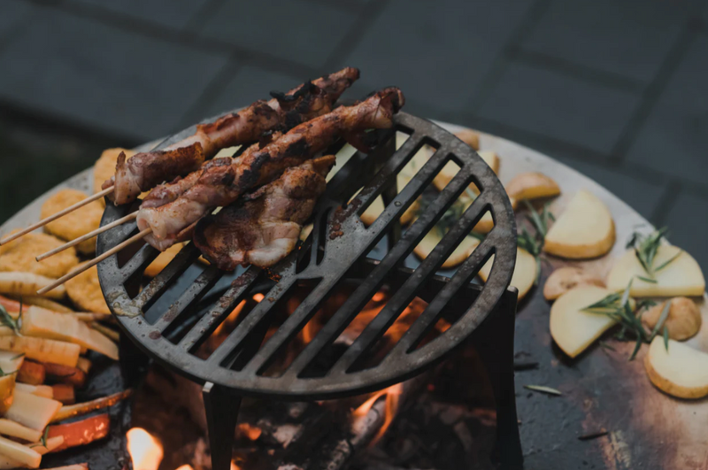 The Arteflame Classic 20" Tall Euro Base Chef Max Bundle + 5 accessories